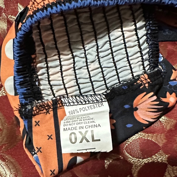 Floral Patterned Two-Piece Set - Picture 4 of 7